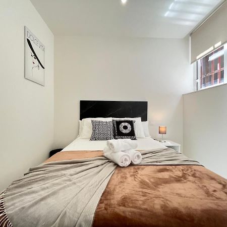 Acogedor Infanta Mercedes Apartman Madrid Kültér fotó