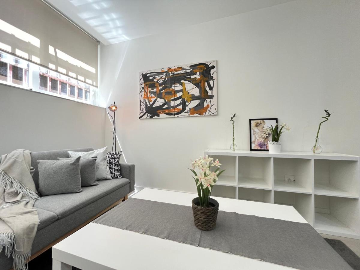 Acogedor Infanta Mercedes Apartman Madrid Kültér fotó