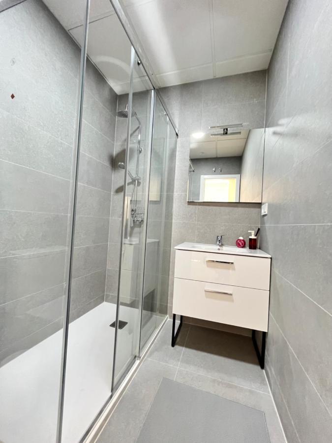 Acogedor Infanta Mercedes Apartman Madrid Kültér fotó