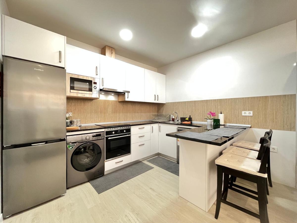 Acogedor Infanta Mercedes Apartman Madrid Kültér fotó