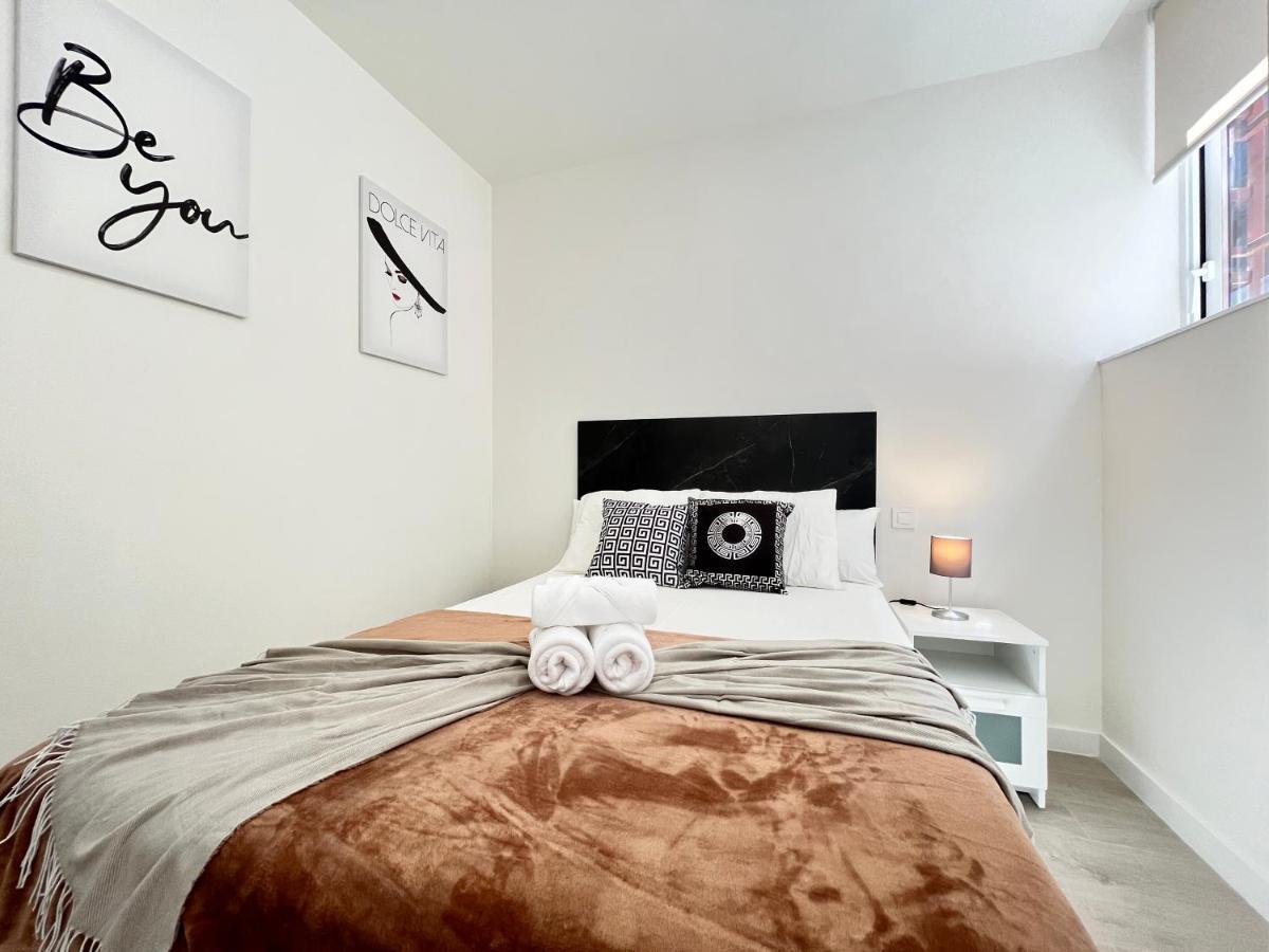Acogedor Infanta Mercedes Apartman Madrid Kültér fotó