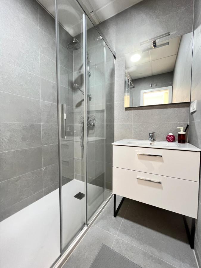Acogedor Infanta Mercedes Apartman Madrid Kültér fotó