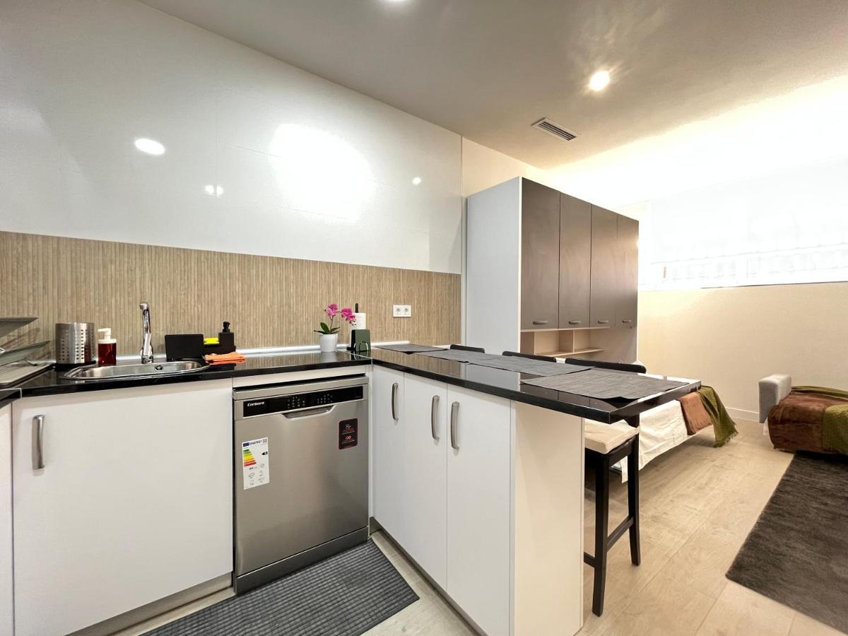 Acogedor Infanta Mercedes Apartman Madrid Kültér fotó