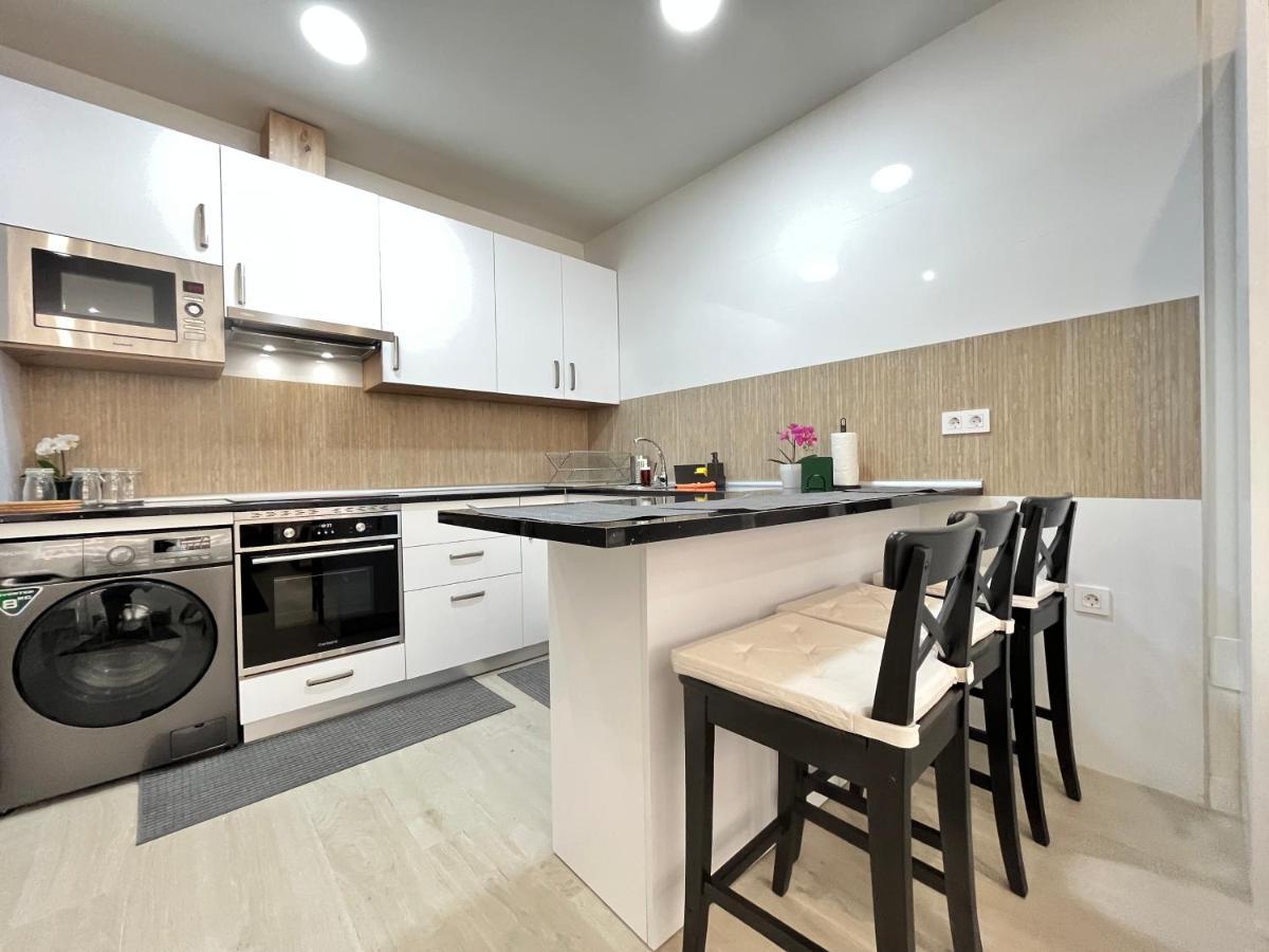 Acogedor Infanta Mercedes Apartman Madrid Kültér fotó